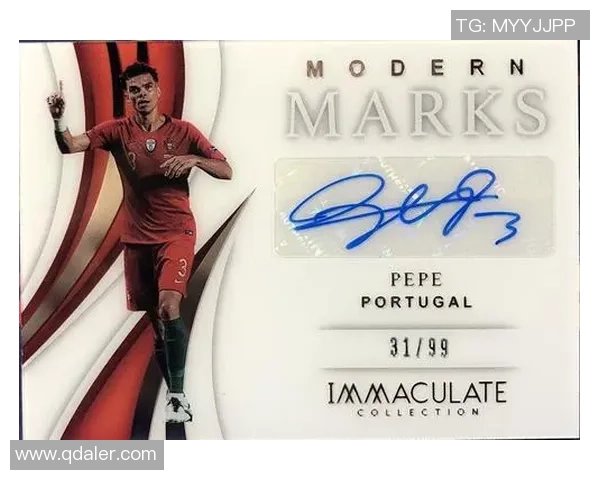 足球球星亲笔签名收藏热潮引发粉丝竞相追捧市场价值持续攀升